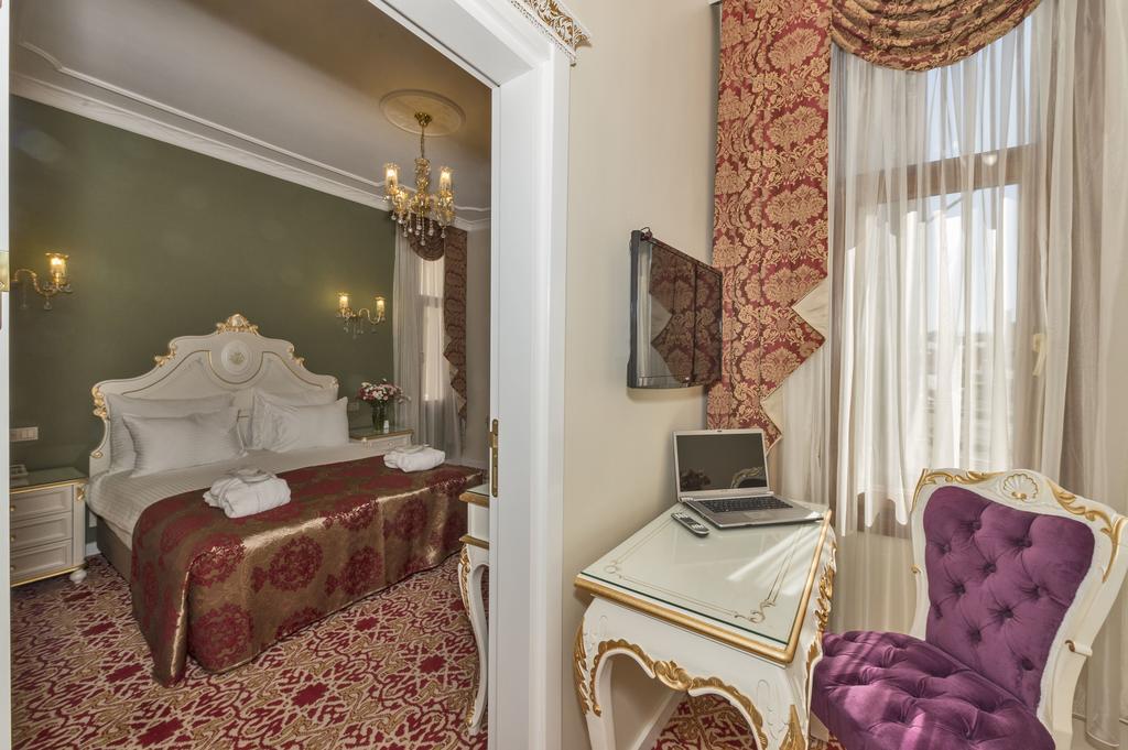 By Murat Crown Hotel Taksim Estambul Exterior foto