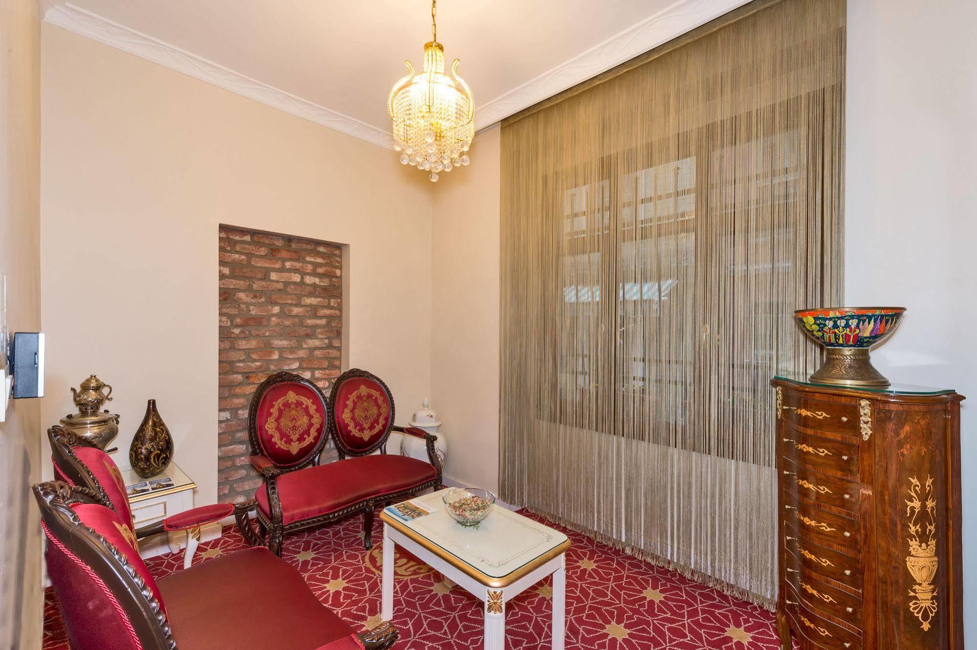 By Murat Crown Hotel Taksim Estambul Exterior foto