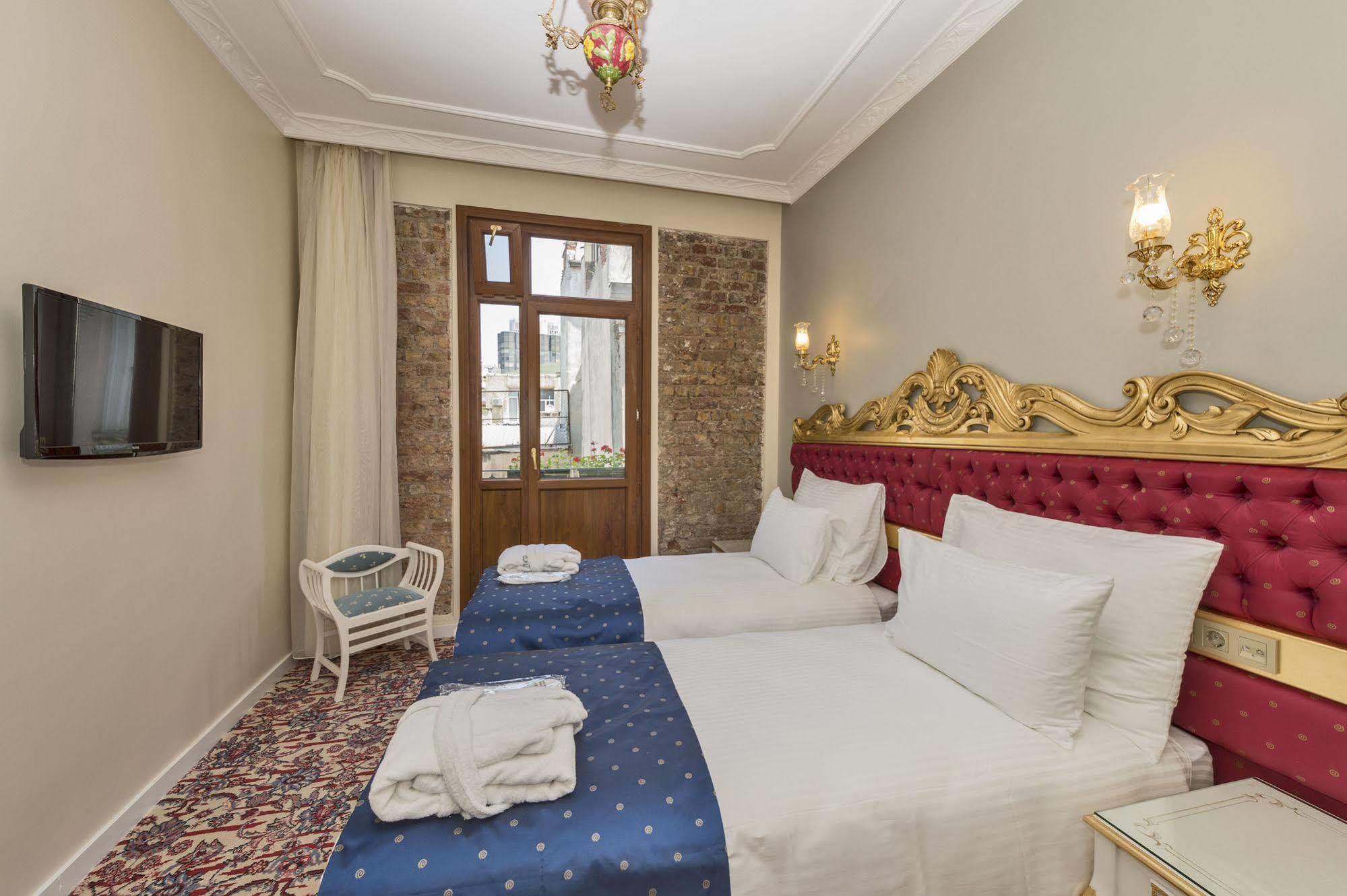 By Murat Crown Hotel Taksim Estambul Exterior foto
